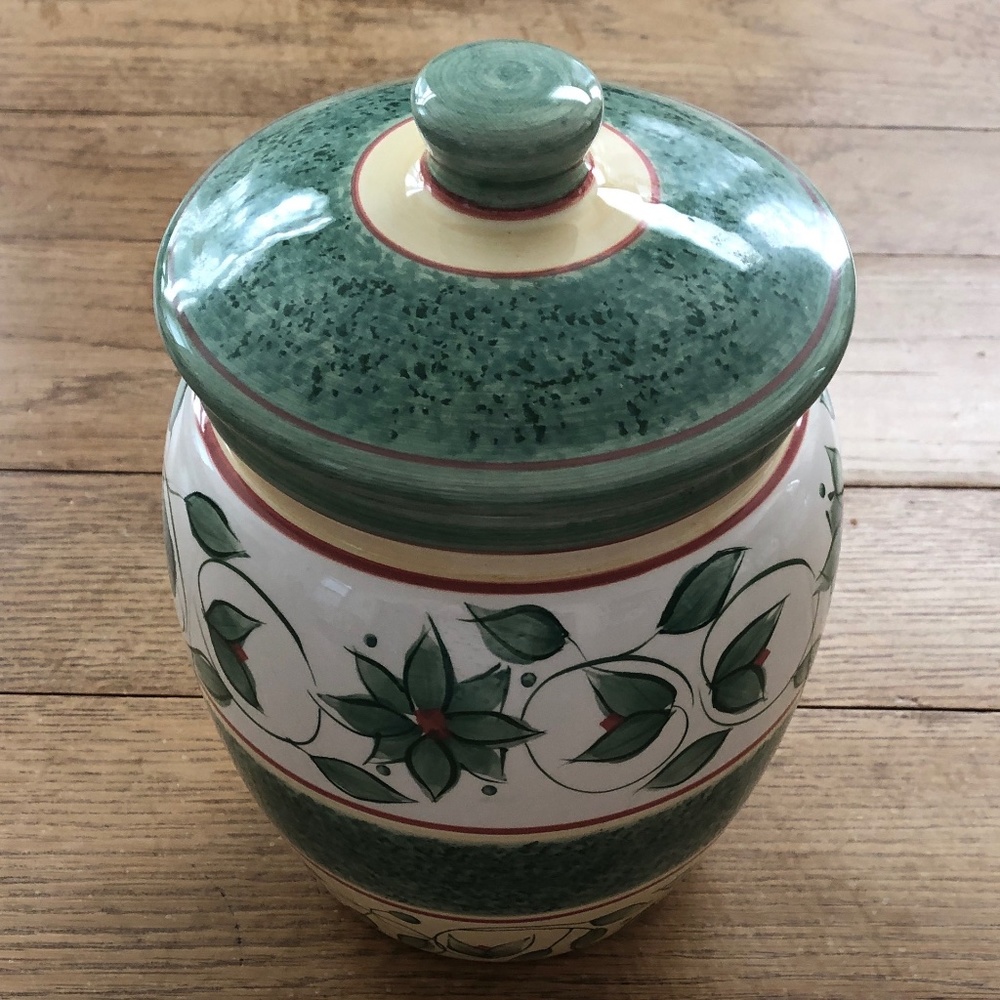 Pfaltgraff "French Quarter" Medium Canister - Approximately 7-1/4" with Lid